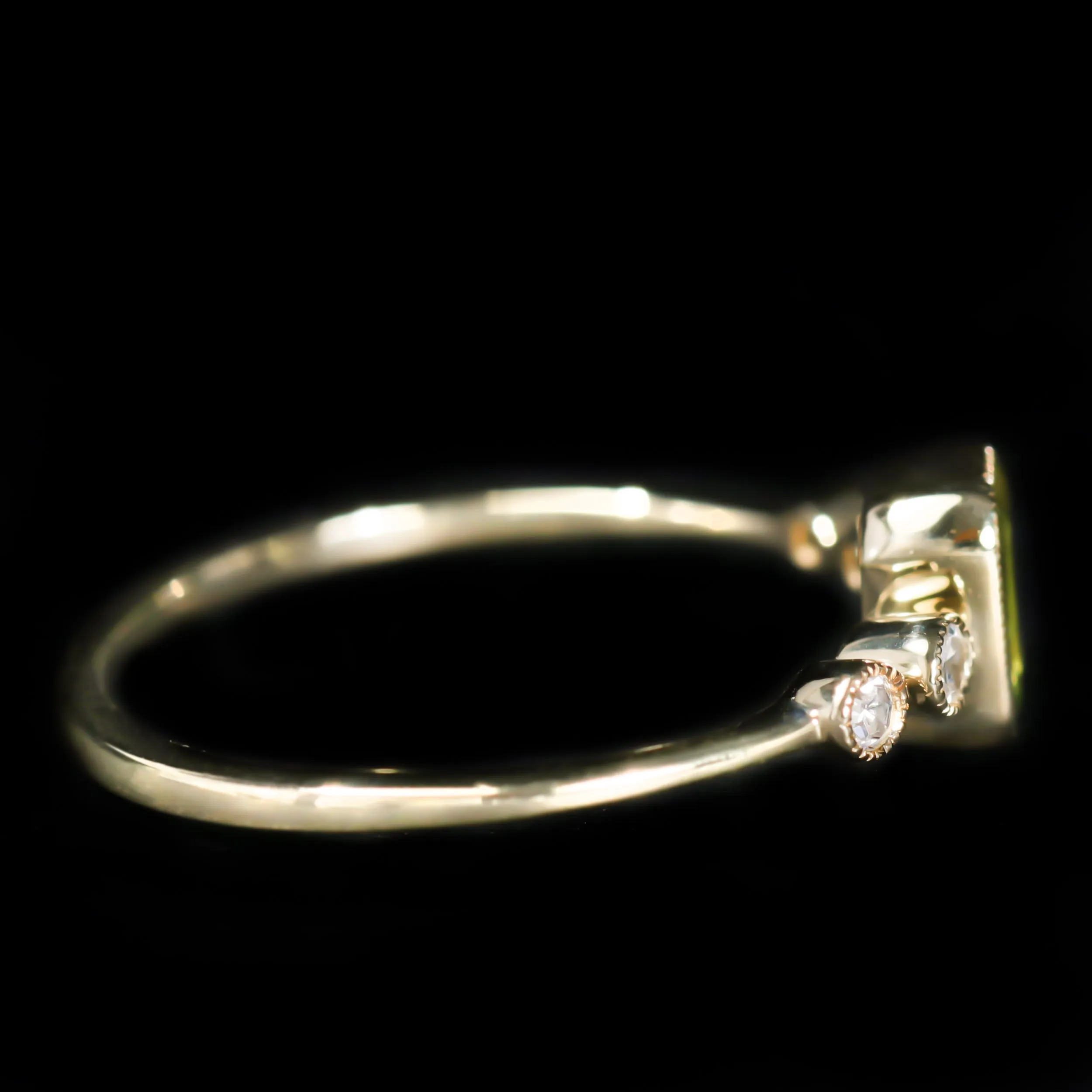 14K Yellow Gold 0.63 Carat Peridot and Diamond Ring