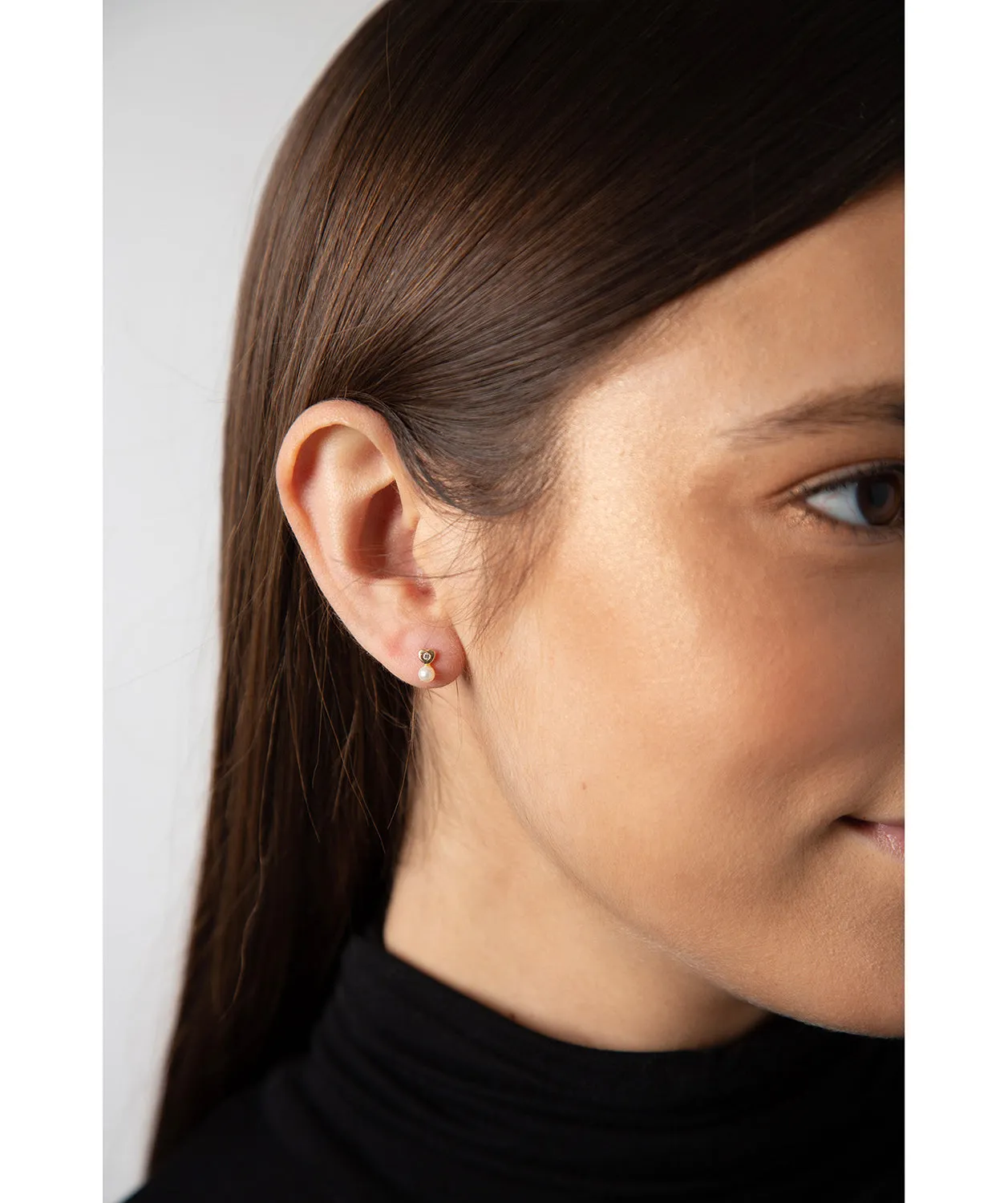Gift Packaged 'Candela' 9ct Yellow Gold, Cubic Zirconia and Pearl Stud Earrings