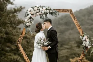 Purity Centerpiece