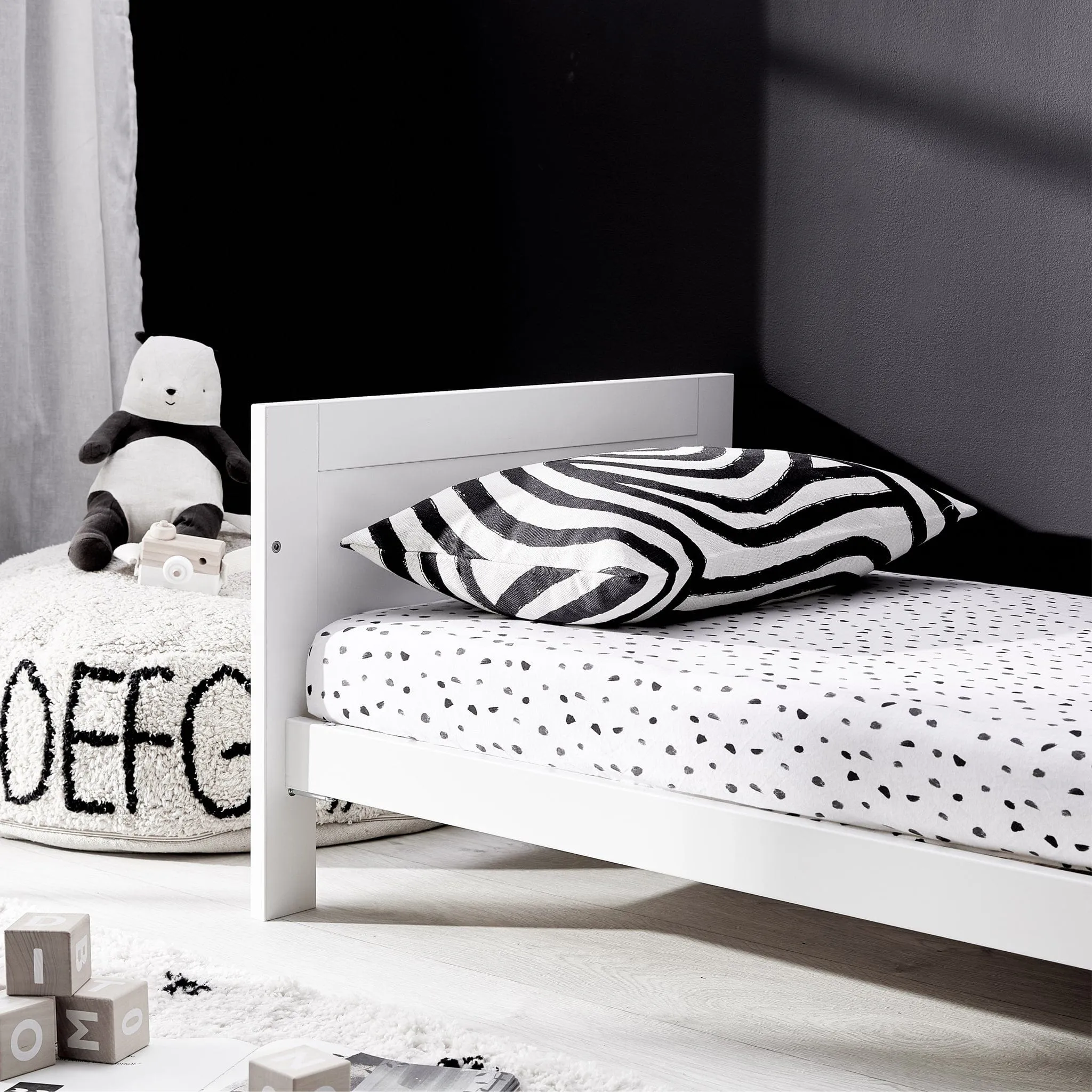 Silver Cross Finchley White 2-Piece Dresser Roomset