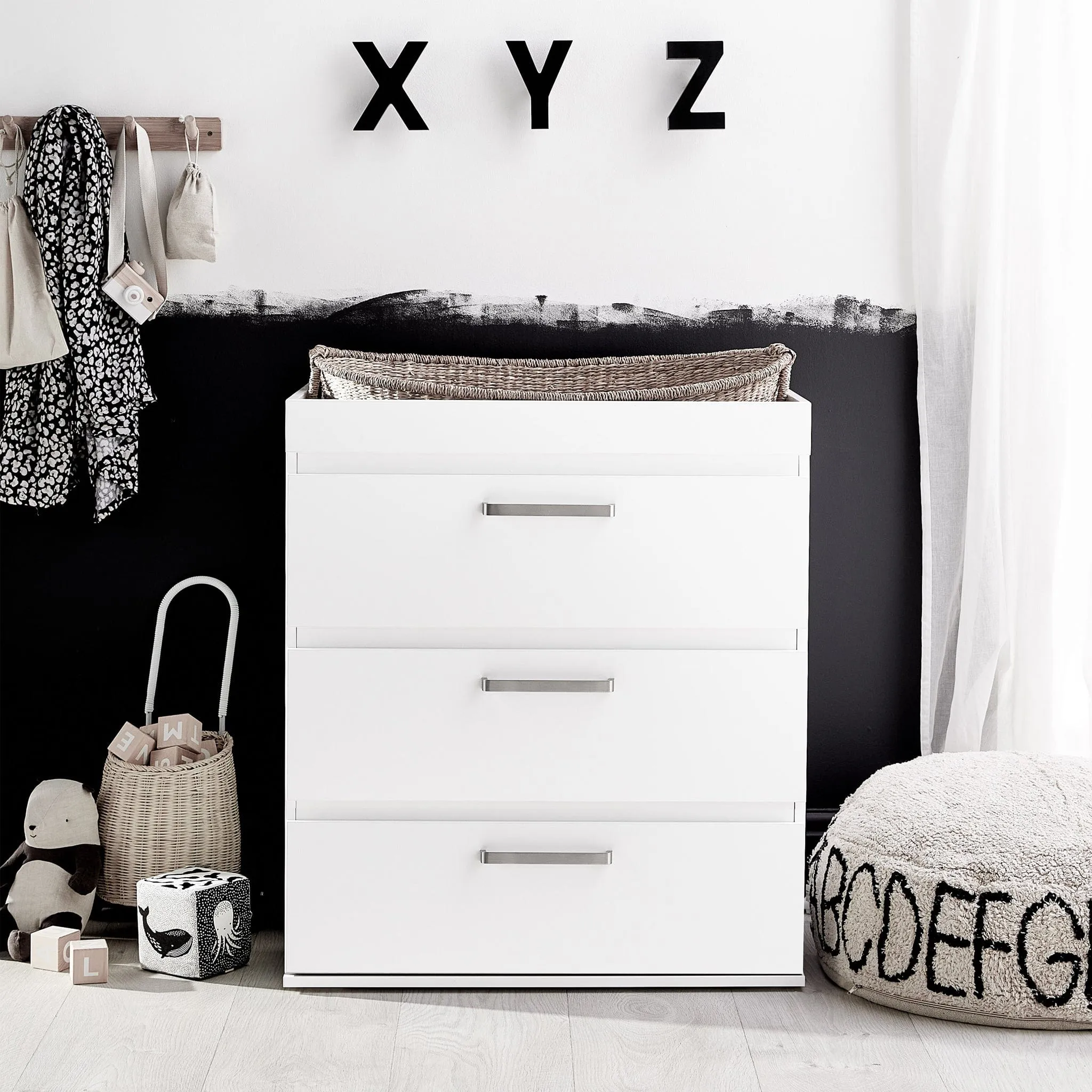 Silver Cross Finchley White 2-Piece Dresser Roomset