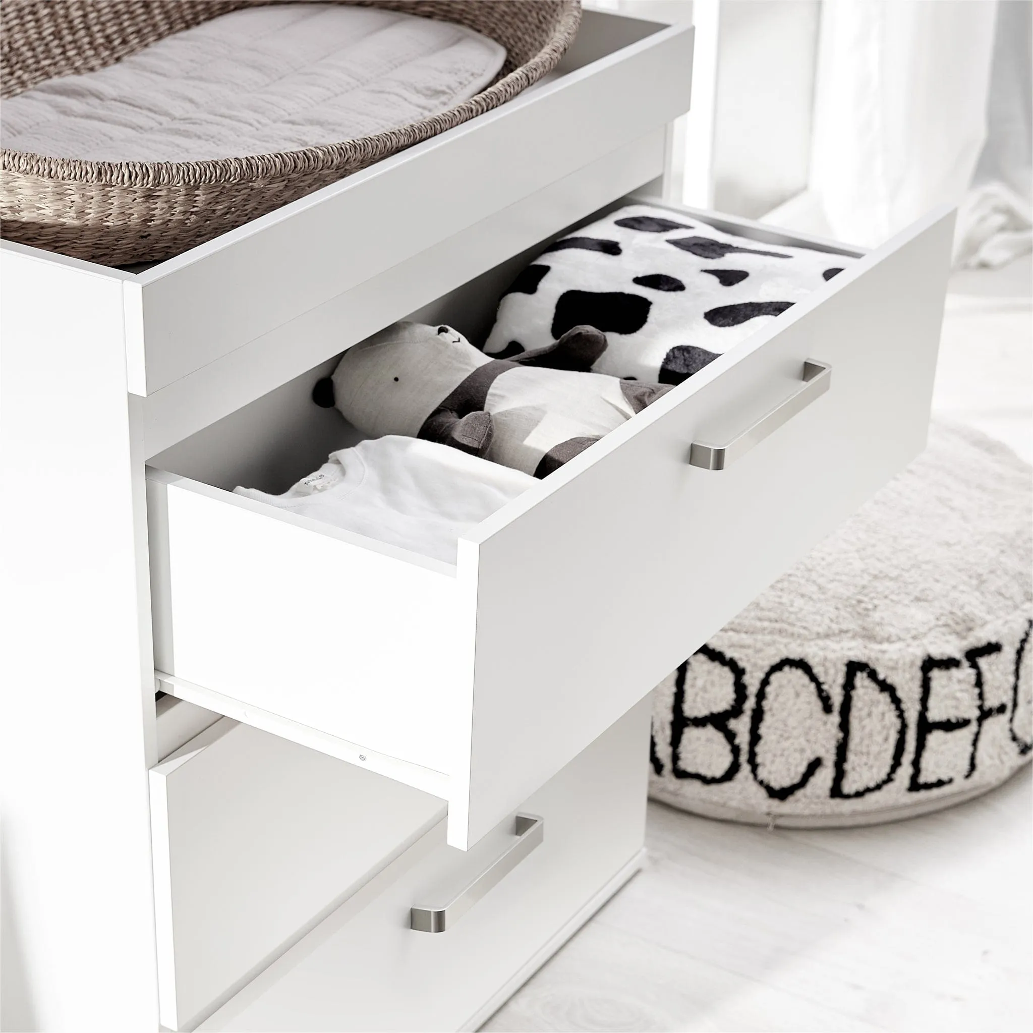 Silver Cross Finchley White 2-Piece Dresser Roomset