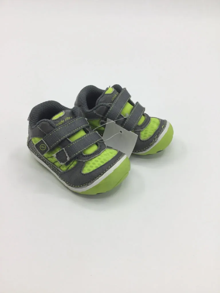 Stride Rite Child Size 3.5 Toddler Green Sneakers